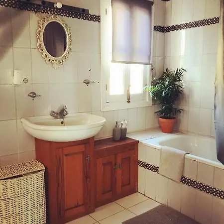 Stunning 3 Bed Finca With Attached 2 Bed Casita With Sea And Mountain Views Malaga