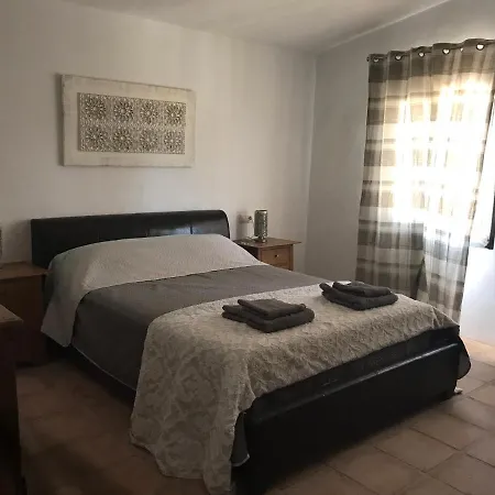 Stunning 3 Bed Finca With Attached 2 Bed Casita With Sea And Mountain Views Villa Málaga